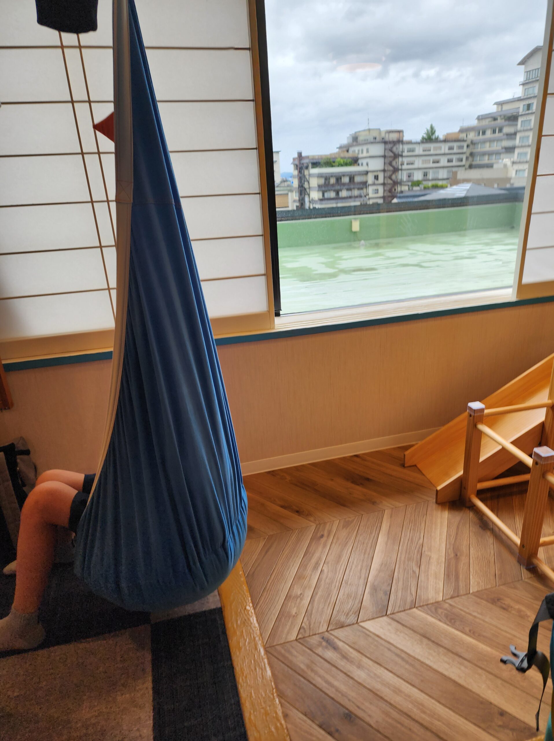 ハンモック付きのお部屋